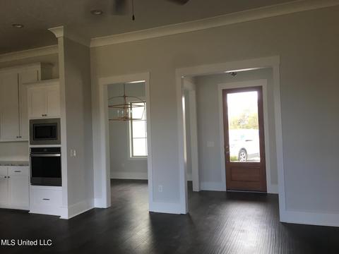 161 Catherine Blvd, Clinton, MS 39056 photo 1