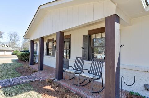 232 Ina Dr, Madison, MS 39110 photo 3