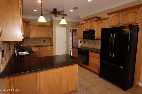 12405 Hillary Step Dr, Olive Branch, MS 38654 photo 10