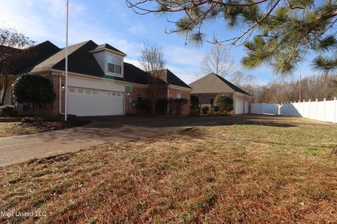 12405 Hillary Step Dr, Olive Branch, MS 38654 photo 3