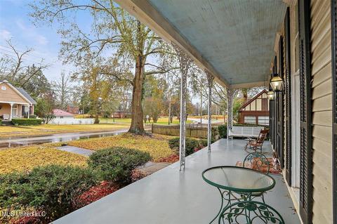 203 Jackson St, Edwards, MS 39066 photo 5