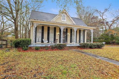 203 Jackson St, Edwards, MS 39066 photo 2