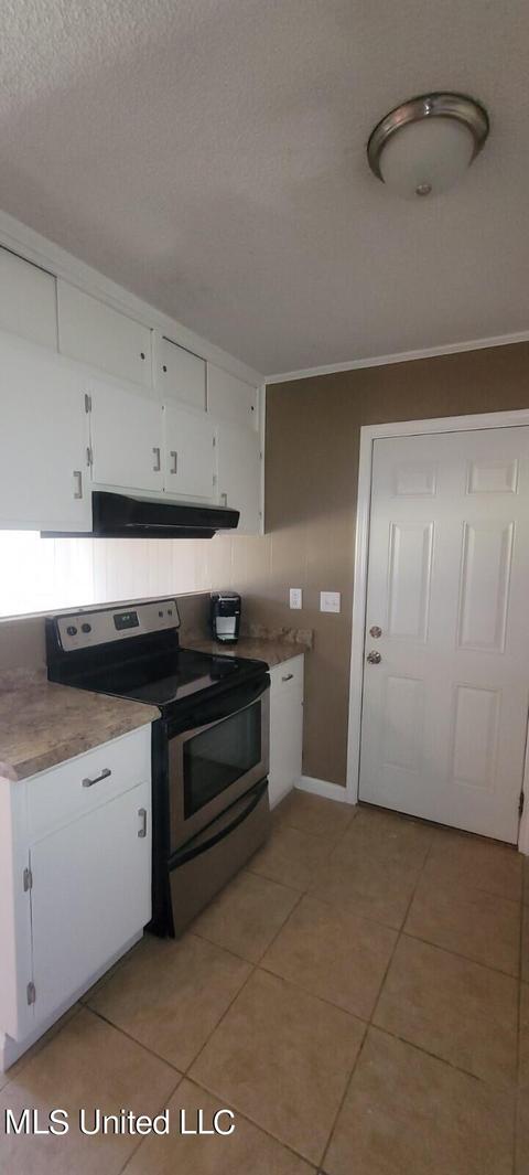 2012 Chatham Ct, Gautier, MS 39553 photo 5