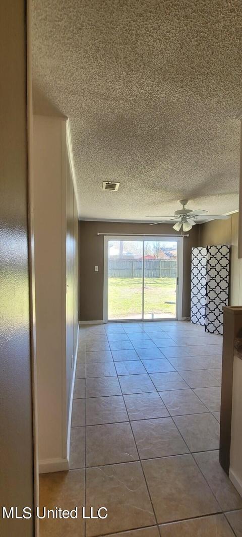 2012 Chatham Ct, Gautier, MS 39553 photo 4