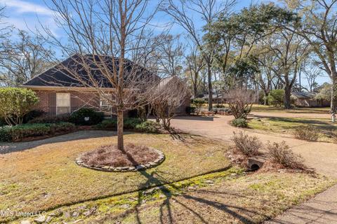 1413 Fontaine Dr, Jackson, MS 39211 photo 3