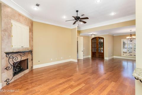 1413 Fontaine Dr, Jackson, MS 39211 photo 9