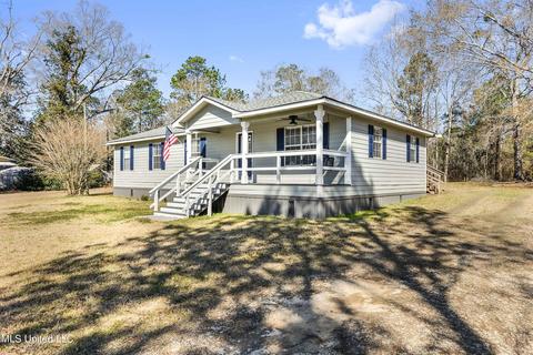 199 John Willis Rd, Wiggins, MS 39577 photo 2