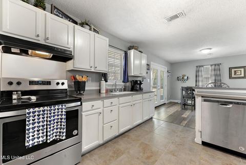 199 John Willis Rd, Wiggins, MS 39577 photo 9