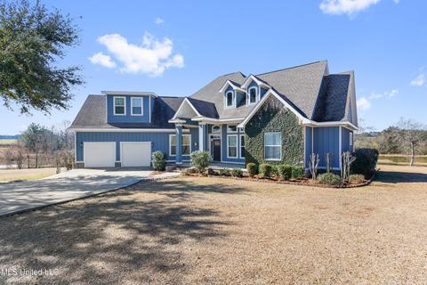 197 Stillwater Dr, Lucedale, MS 39452 photo 1