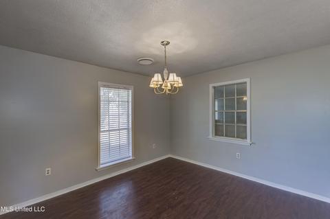 1224 Pineview Dr, Clinton, MS 39056 photo 6