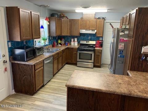 107 N Fifth St, Wiggins, MS 39577 photo 6
