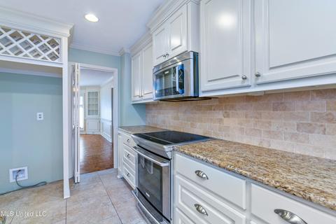 5430 Saratoga Dr, Jackson, MS 39211 photo 4