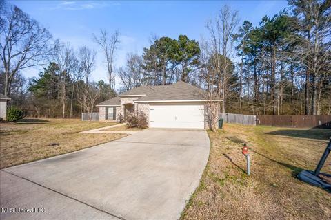 224 Terry Brook Dr, Terry, MS 39170 photo 2