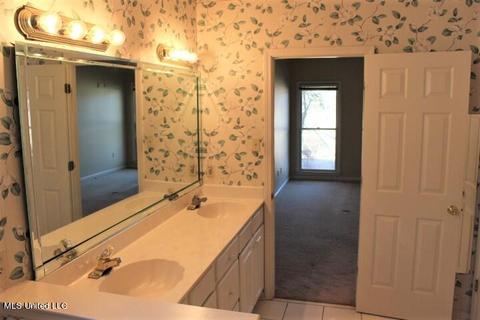 6468 Cheyenne Dr, Olive Branch, MS 38654 photo 13