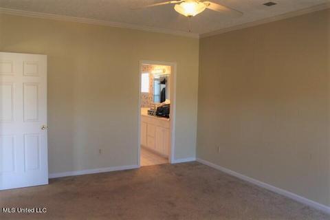 6468 Cheyenne Dr, Olive Branch, MS 38654 photo 10