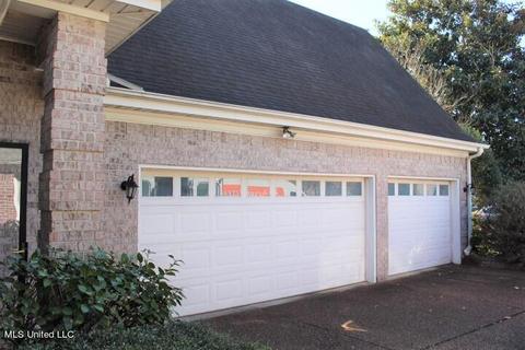 6468 Cheyenne Dr, Olive Branch, MS 38654 photo 3