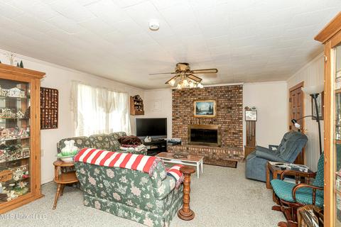 4606 Briggs St, Moss Point, MS 39563 photo 6