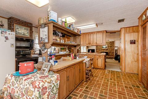 4606 Briggs St, Moss Point, MS 39563 photo 28