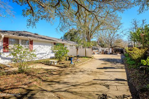 4606 Briggs St, Moss Point, MS 39563 photo 3