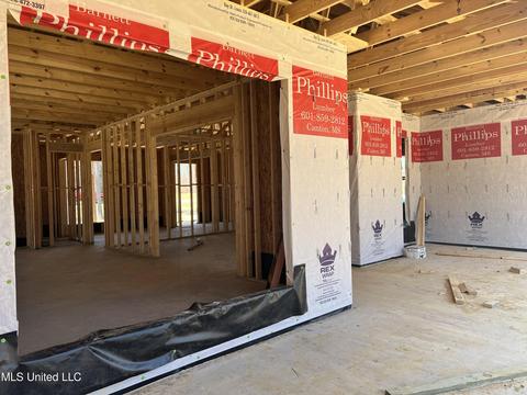 147 Fallen Oak Dr, Brandon, MS 39047 photo 4