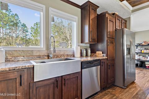 22119 Success Rd, Saucier, MS 39574 photo 10