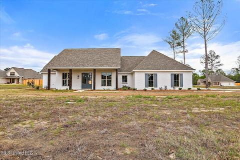 504 Castaway Cir, Brandon, MS 39047