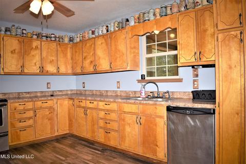154 Don Barton Rd, Lucedale, MS 39452 photo 7