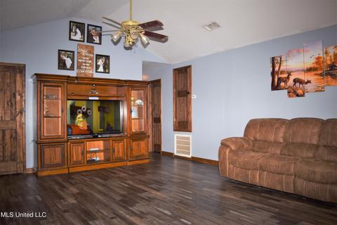 154 Don Barton Rd, Lucedale, MS 39452 photo 5