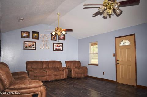 154 Don Barton Rd, Lucedale, MS 39452 photo 3