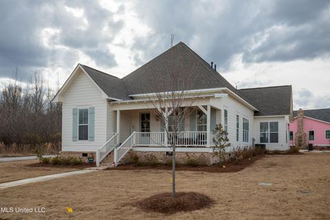 810 Arabella St, Taylor, MS 38673 photo 2