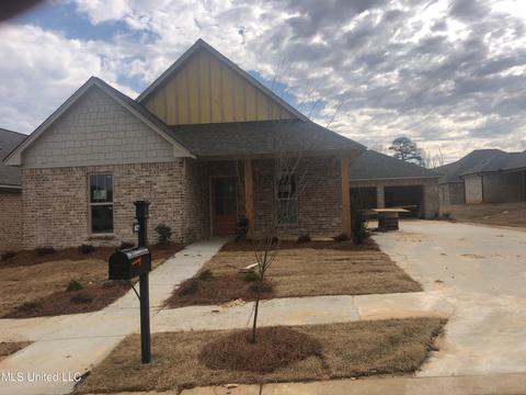 827 Long Leaf Cir, Brandon, MS 39042 photo 1