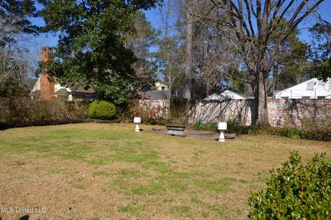 3615 Hawthorn Dr, Jackson, MS 39216 photo 17