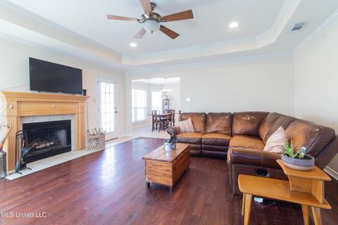 450 Pinecrest Cir, Long Beach, MS 39560 photo 3
