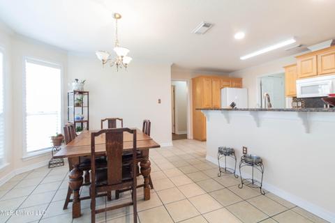 450 Pinecrest Cir, Long Beach, MS 39560 photo 9