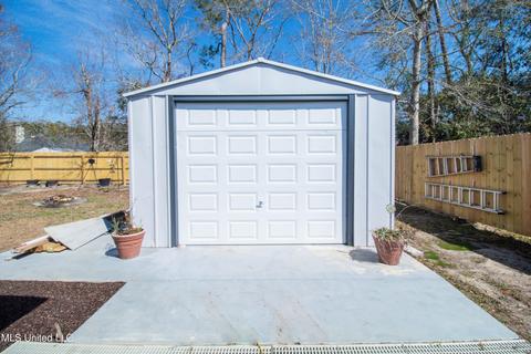 450 Pinecrest Cir, Long Beach, MS 39560 photo 23