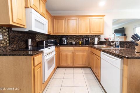 450 Pinecrest Cir, Long Beach, MS 39560 photo 5
