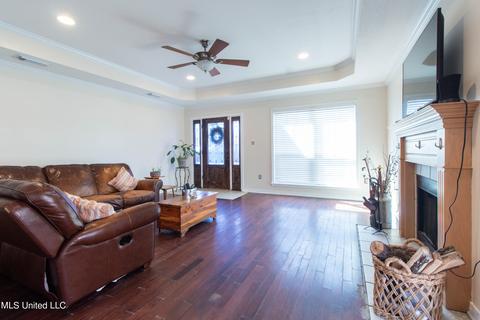 450 Pinecrest Cir, Long Beach, MS 39560 photo 2