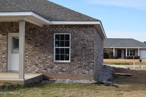 23 Meadow Path Cir, Picayune, MS 39466 photo 8