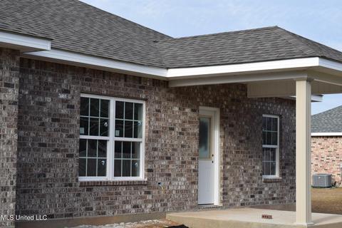 23 Meadow Path Cir, Picayune, MS 39466 photo 5