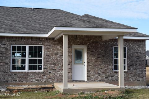 23 Meadow Path Cir, Picayune, MS 39466 photo 7
