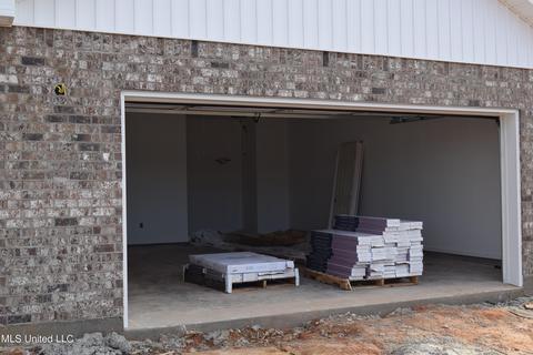 23 Meadow Path Cir, Picayune, MS 39466 photo 4