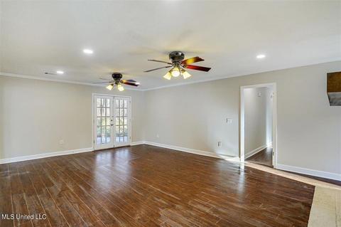 211 Redbud Trl, Brandon, MS 39047 photo 9