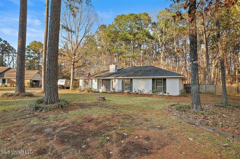 211 Redbud Trl, Brandon, MS 39047 photo 2