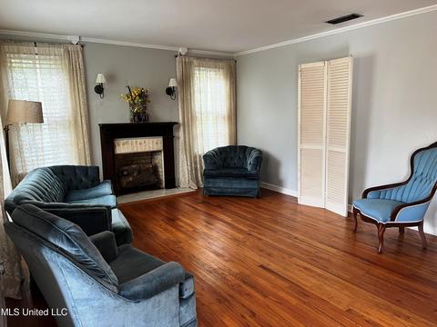 5106 Beardslee St, Moss Point, MS 39563 photo 4