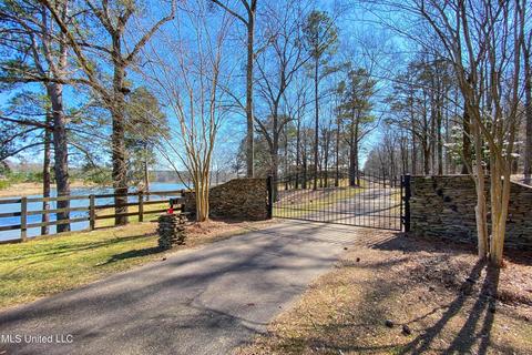 7692 Anderson Rd, Edwards, MS 39066 photo 2