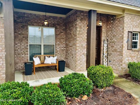 145 Huber St, Madison, MS 39110 photo 2