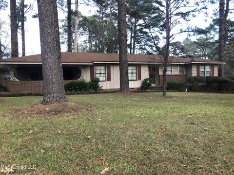 1880 Camellia Ln, Jackson, MS 39204 photo 1