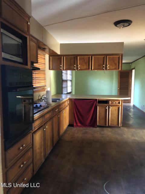 1880 Camellia Ln, Jackson, MS 39204 photo 8