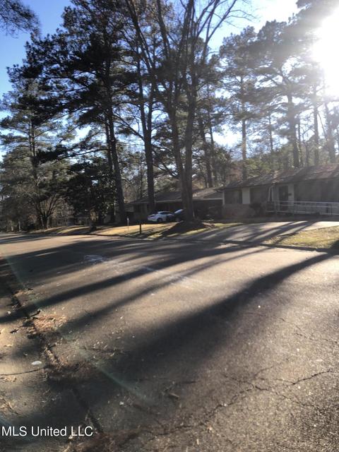 1880 Camellia Ln, Jackson, MS 39204 photo 34