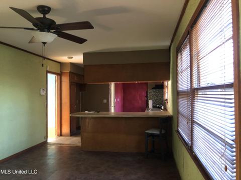 1880 Camellia Ln, Jackson, MS 39204 photo 11